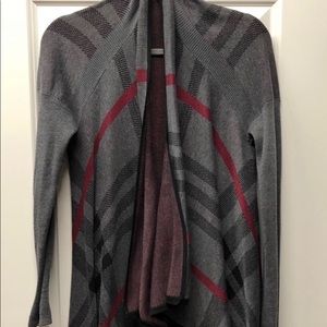 Boutique Burberry (like) Plaid Sweater